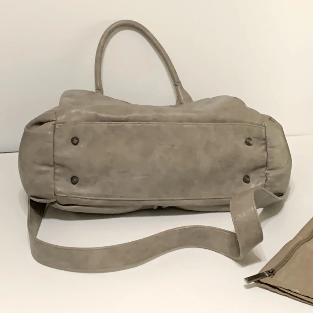 The Honest Company Luxe Vegan Everything Diaper Bag Faux Leather
